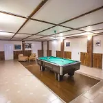 2000 Guest house